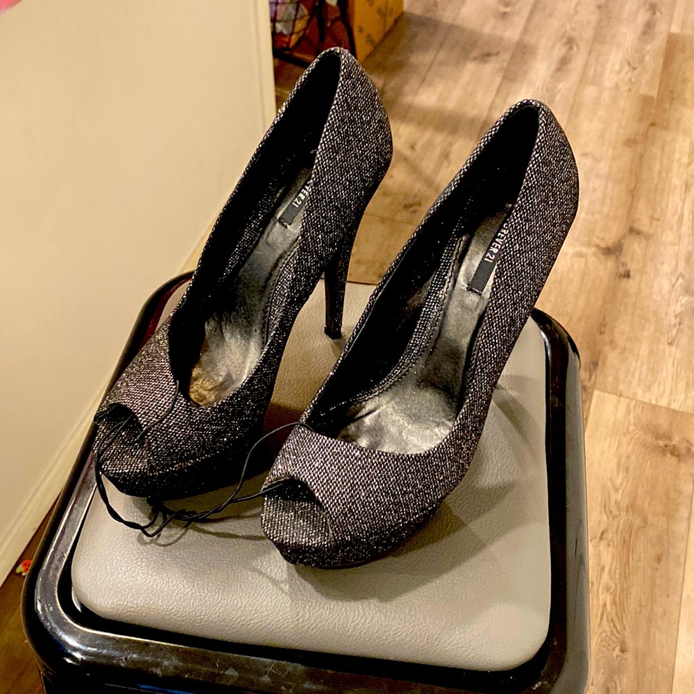 Black, Forever 21, Size 7. Peep toe heels.